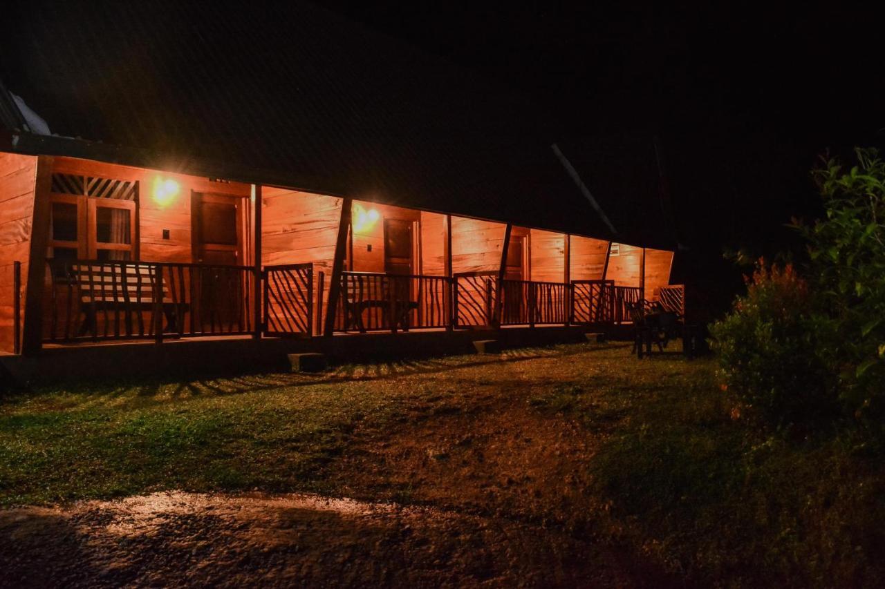 Cinnamon Village Sinharaja Деніяя Екстер'єр фото